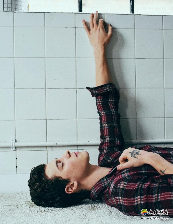 萌德shawn mendes《wonderland》杂志写真:展现19岁男生阳光帅气