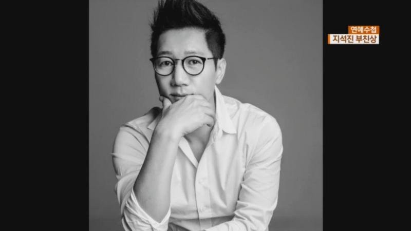 池锡辰父亲突然离世  暂时放下手上工作赶回家奔丧