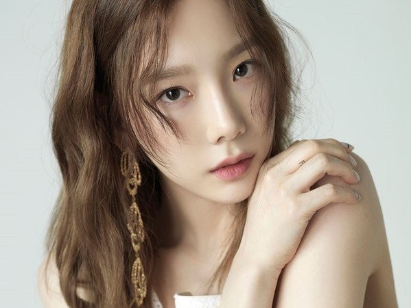 太妍为粉丝举办签售会  提到正准备创业有着许多苦恼