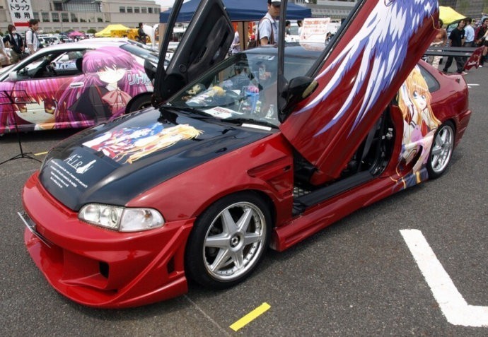 日本东京出租汽车公司花费35万打造痛出租车:被告知不能上路太可惜 日本东京出租汽车公司花费35万打造痛出租车:被告知不能上路太可惜