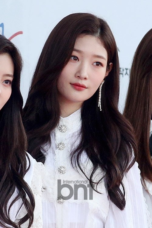 郑采妍将担任节目《喜剧大联盟》主持   接替郑仁英