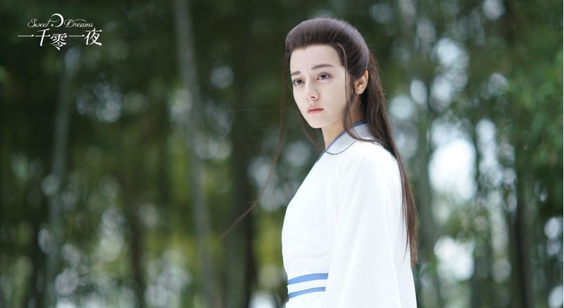 迪丽热巴某剧集反串照曝光：变身美少年！男装扮相让人不舍得挪开目光
