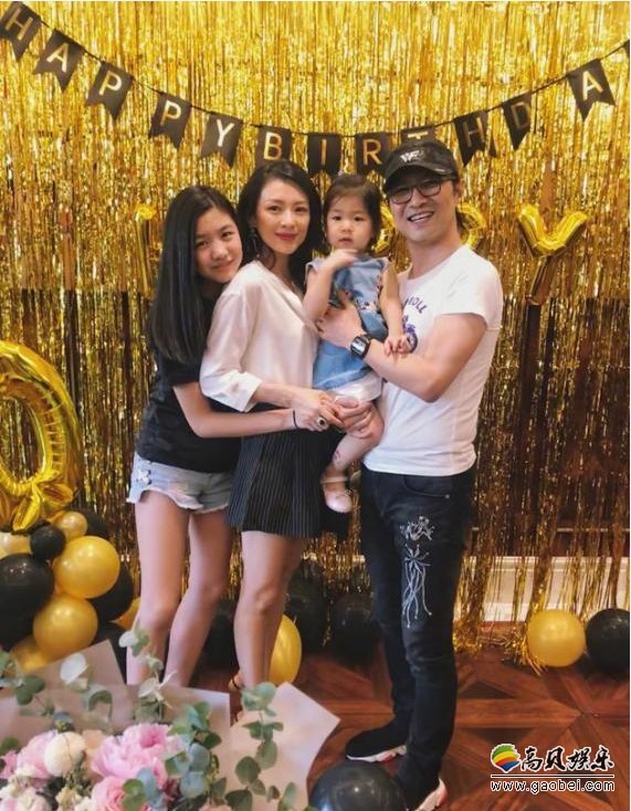 章子怡为汪峰送上生日祝福：又是一年，相爱的人会抱得更紧，生日快乐