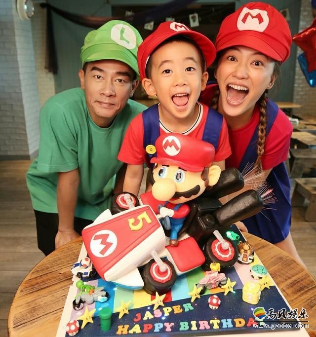 Jasper5岁生日：陈小春和应采儿以独特方式为Jasper庆祝这个特别日子