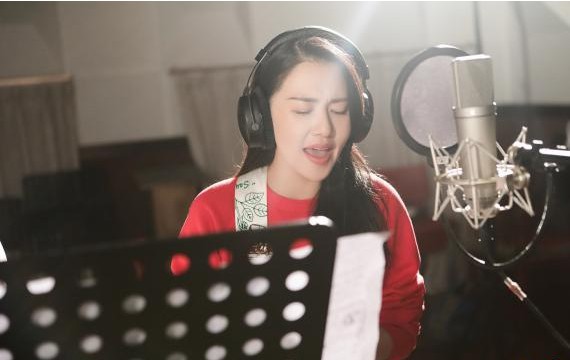 谭维维携手周延演绎《脱身》主题曲《爱难脱身》侧拍版MV与观众见面