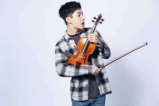 前Super Junior成员Henry(刘宪华)在韩经营餐厅意外起火：火势非常猛烈