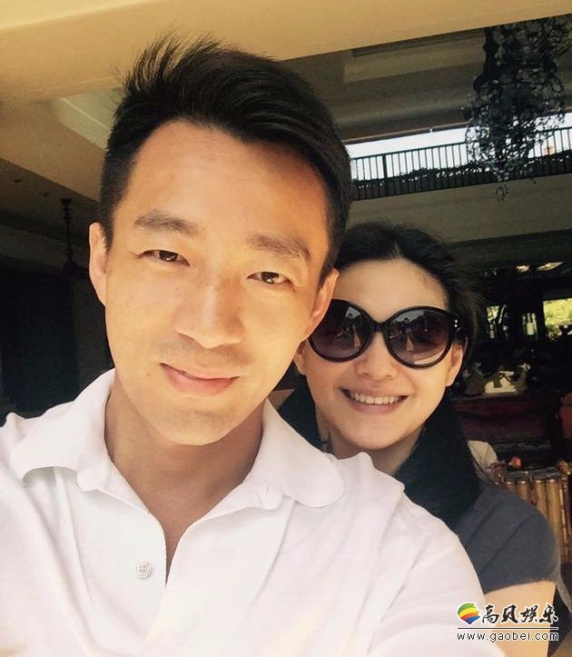 大S(徐熙媛)和汪小菲录制真人秀《幸福三重奏》首度曝光夫妻俩私下生活