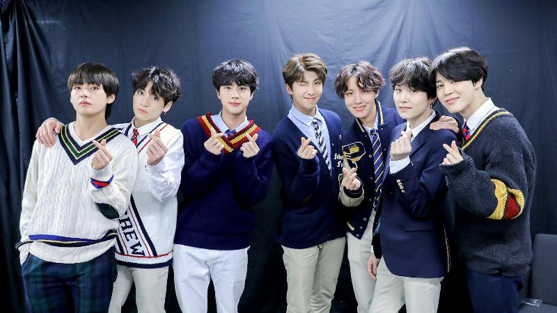 《2018 BTS EXHIBITION 今，日》10 日网站开卖