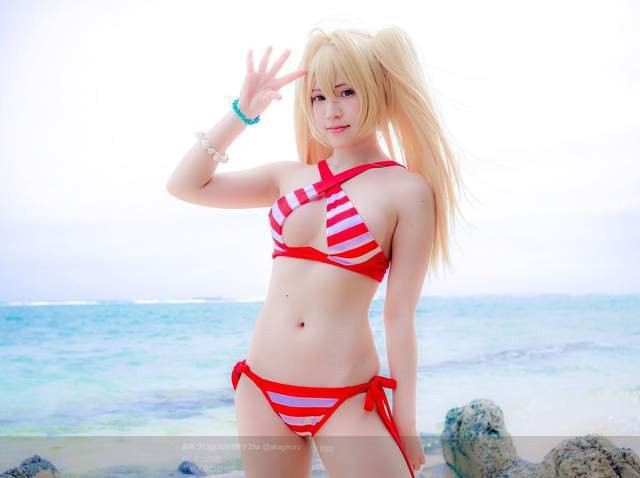 “比基尼日(ビキニの日)”岛国网红、模特、Coser分享她们参与拍摄照片