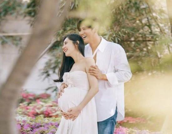 秋瓷炫微博晒出报平安视频:看上去气色似乎不错!老公于晓光隔空示爱 秋瓷炫微博晒出报平安视频:看上去气色似乎不错!老公于晓光隔空示爱