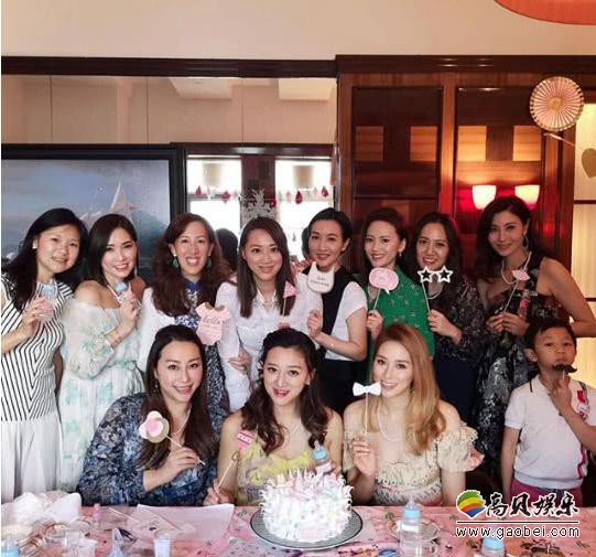 香港豪门千金邱咏贤Party：徐子淇和李嘉欣意外同框！香港顶级贵妇天团