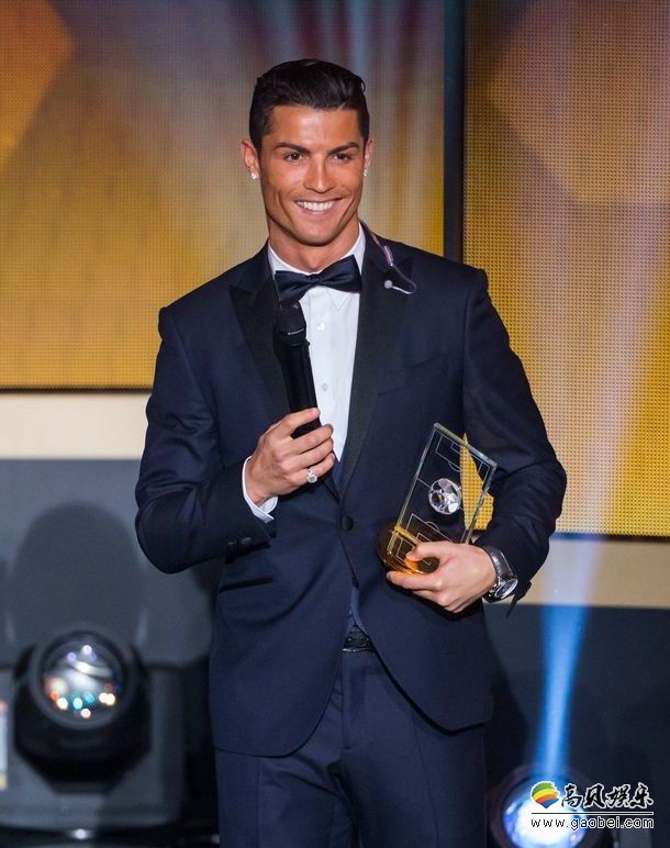 世界足球明星C罗经常在Instagram分享日常生活点滴：C罗平常如何生活