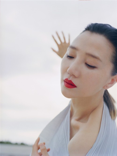 阿朵2018首支单曲《选择原谅》音乐思想性兼具：引发业内与歌迷关注