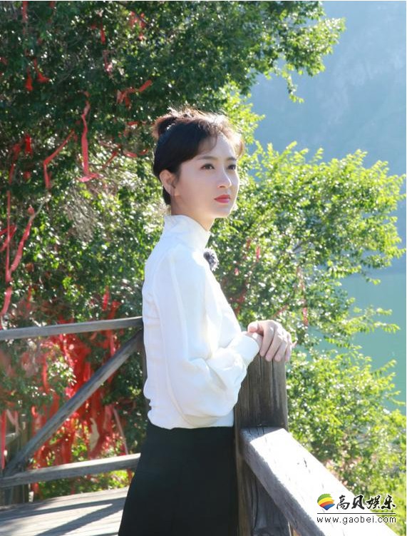 《我们结婚吧》斓曦再次受邀参加婚礼策划师：同当地人载歌载舞