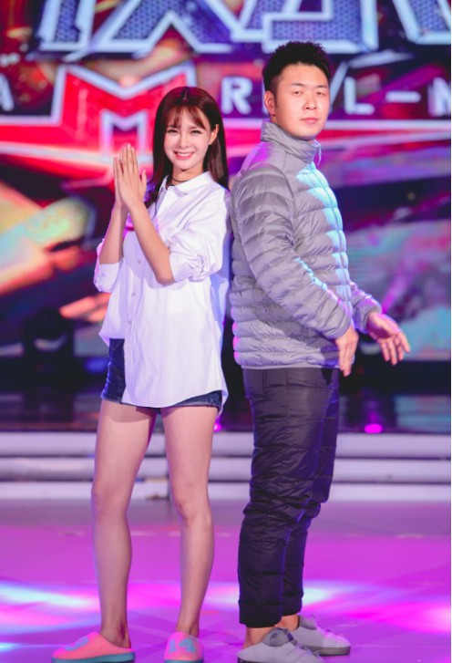 沈梦辰晒出自己与杜海涛的亲密合影照:网友评论直呼“好幸福好幸福” 沈梦辰晒出自己与杜海涛的亲密合影照:网友评论直呼“好幸福好幸福”