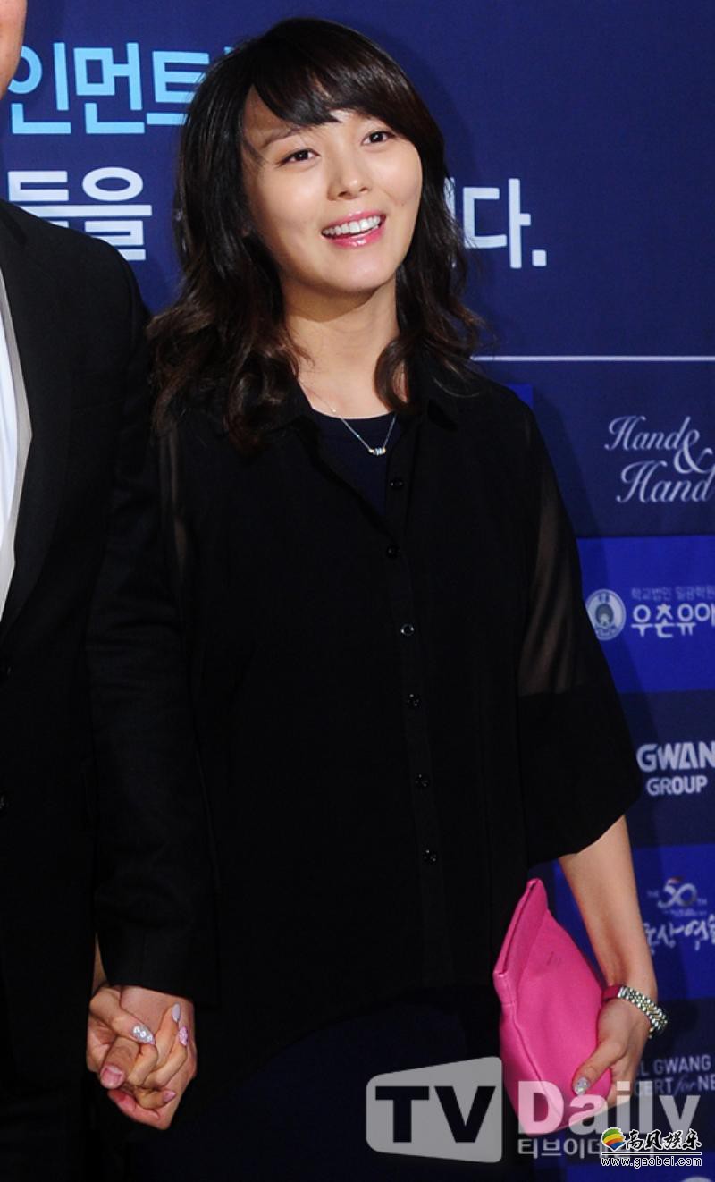 先艺用什么形式或身份回归演艺圈 还没有正式签约 先艺用什么形式或身份回归演艺圈 还没有正式签约