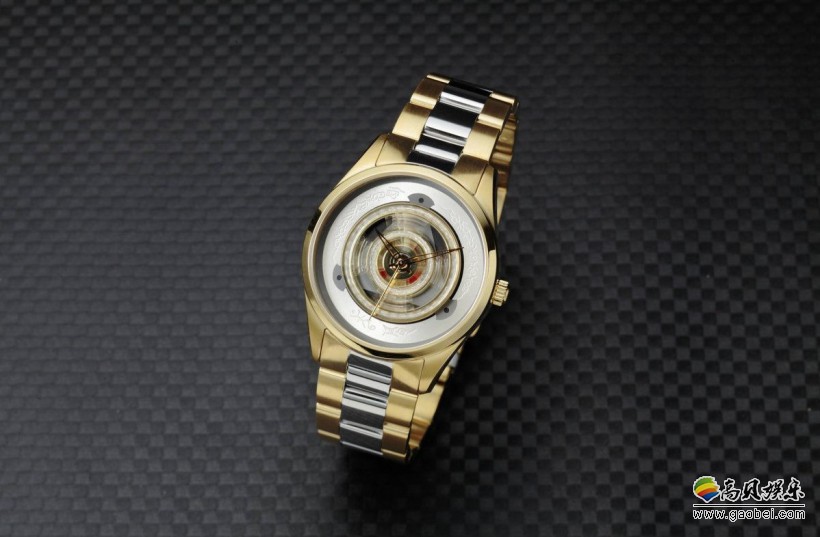 官方推出以《牙狼》主人公冴岛钢牙变身使用的魔戒为原型的金色腕表 官方推出以《牙狼》主人公冴岛钢牙变身使用的魔戒为原型的金色腕表