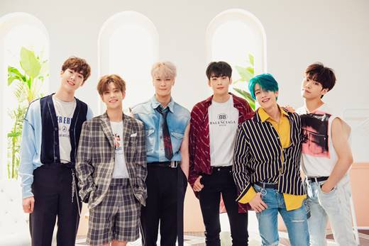 ASTRO准备了新曲《Always you》出演Mnet音乐节目