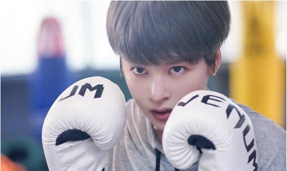 《甜蜜暴击》正在热播:程亚楠扮演者李萌萌更是不断展现反转魅力