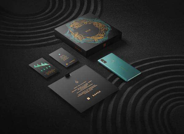 小米MIX 2S翡翠艺术版灵感来自于敦煌壁画天然宝石色彩：颜值爆表