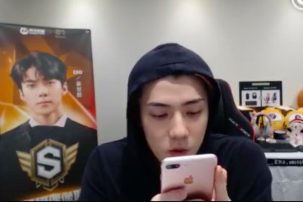 EXO中文程度超好 直播平台进行游戏直播队友用中文脏话飙骂
