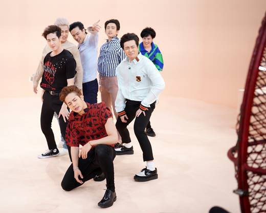 JTBC人气节目《Idol Room》公开了最新一期的预告