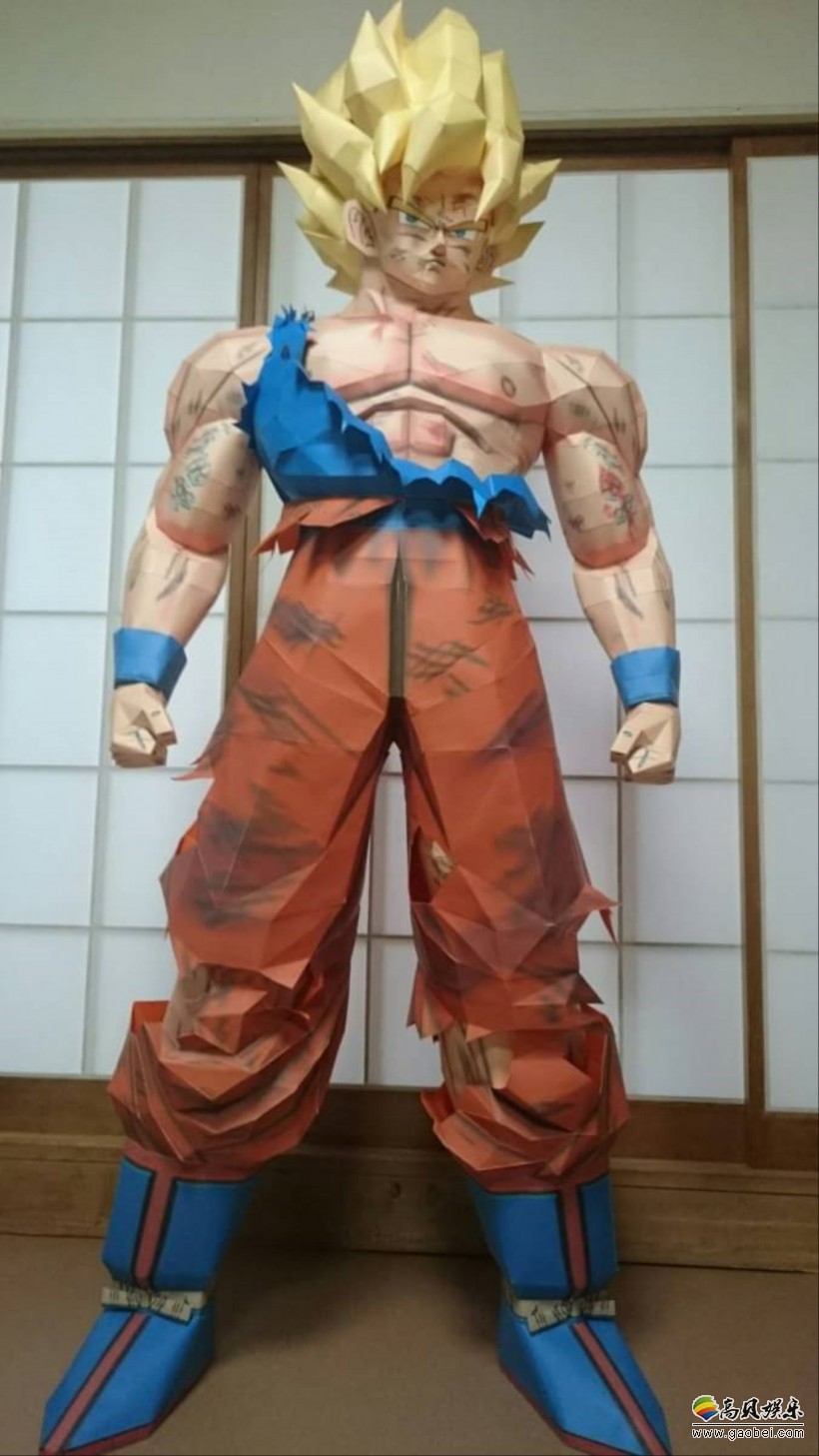 网络手工达人展示《龙珠》悟空纸模：细节非常完美，立体感十足