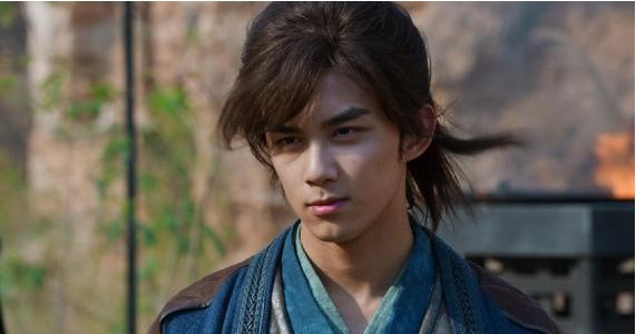《斗破苍穹》正在热播:萧炎再度陷入低谷!吴磊再度展现走心演技 《斗破苍穹》正在热播:萧炎再度陷入低谷!吴磊再度展现走心演技