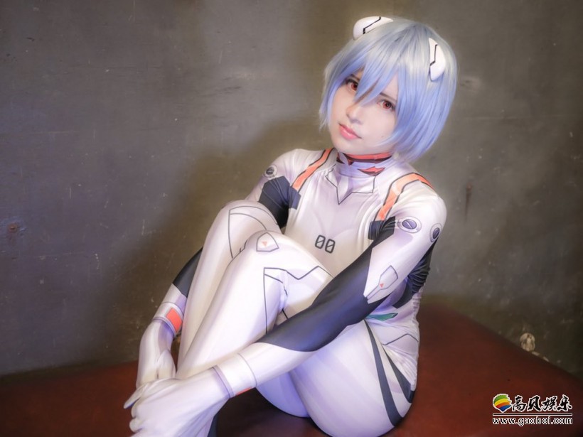 专职Coser小姐姐“赤木クロ”颜值身材俱佳：已推出Cosplay写真