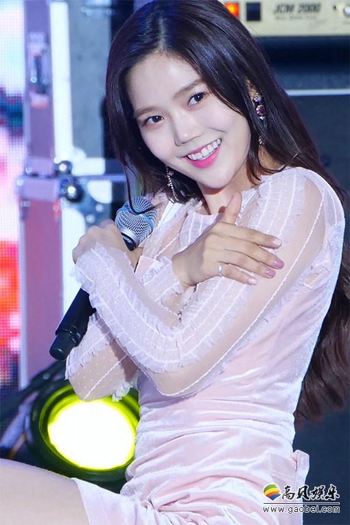 OHMYGIRL 单拍秀 拍摄日期：181015【18合集 11.7 GB】