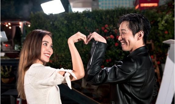 《爱情有你》侯佩岑担任MV女主角：陈汉典心甘情愿做一回“绿叶”