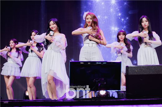 Lovelyz在首尔广津区yes 24 LIVE HALL举行了第五张迷你专辑