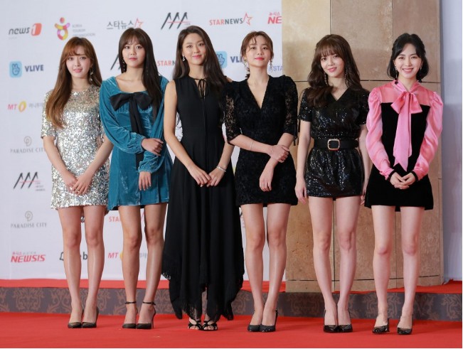 亚洲明星盛典Asia Artist Awards颁奖典礼举行：韩国女星红毯星光熠熠