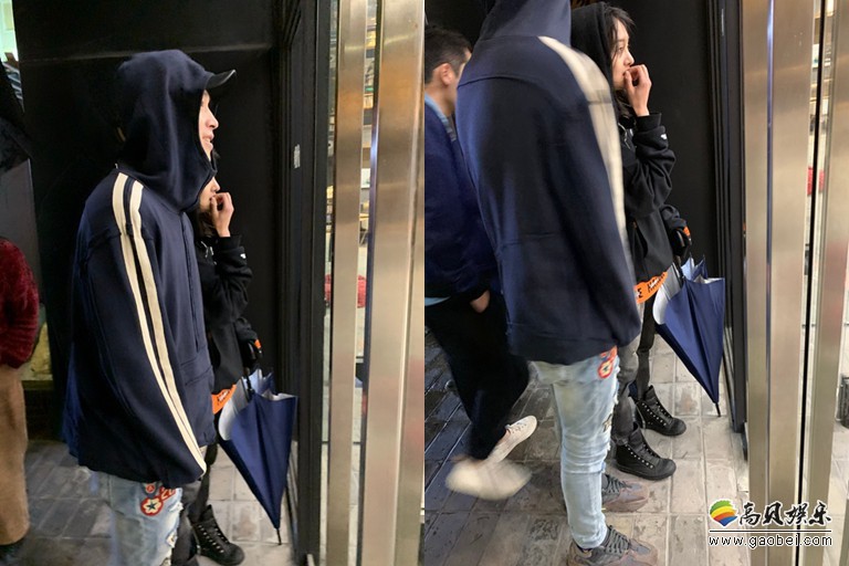 网友上海偶遇郑爽跟男友张恒约会：下着雨，小爽撑伞与男友雨夜中漫步