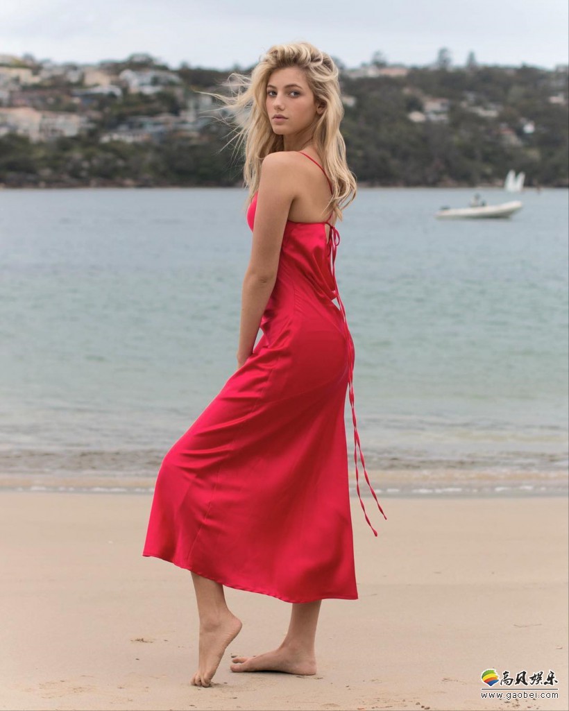 今天为大家来带一位颜值很不错的澳洲嫩模jemima robinson,之所以称她