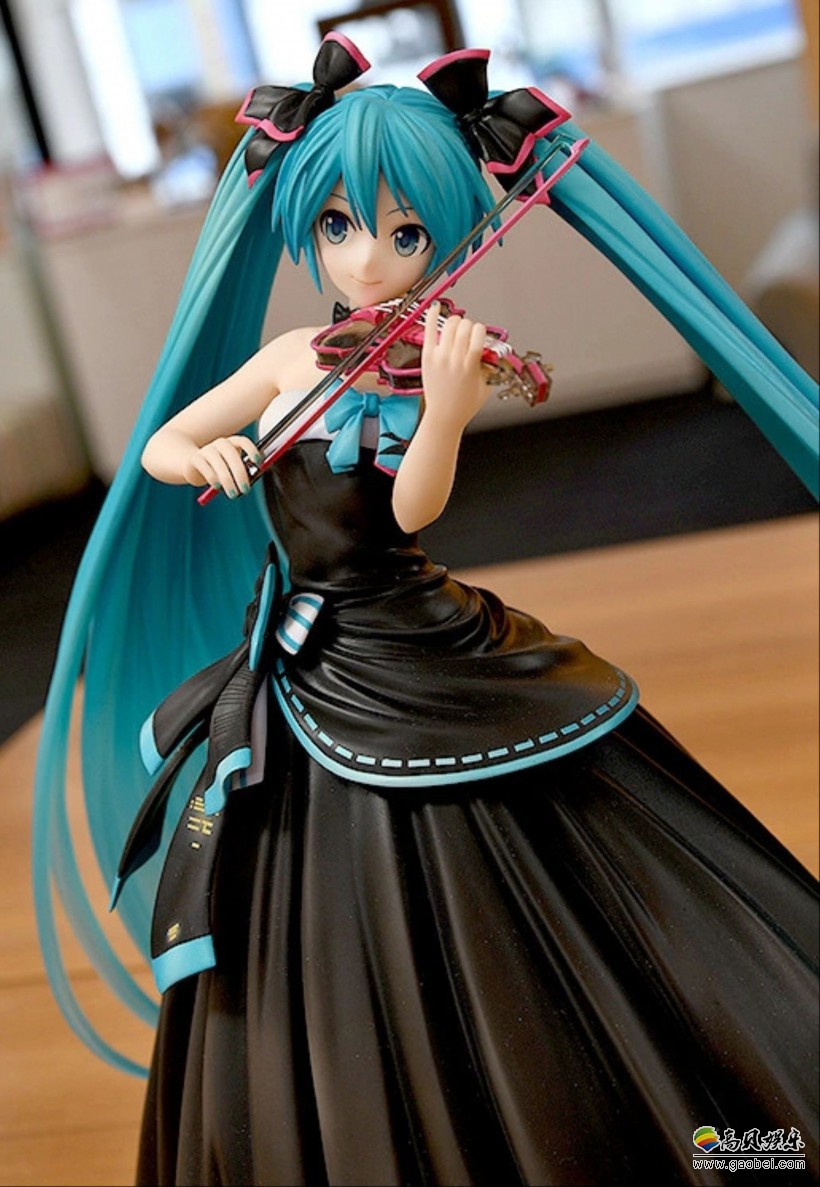 全新初音未来手办：身着古典礼服登场！样式经典黑色礼服长裙别具气质