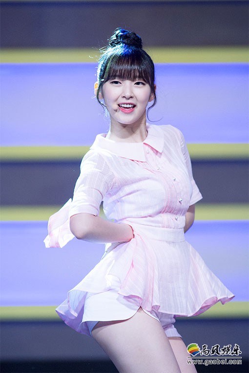 OH MY GIRL-ARin高清图片：蔚山大公园玫瑰庆典[ID66590]【50合集】