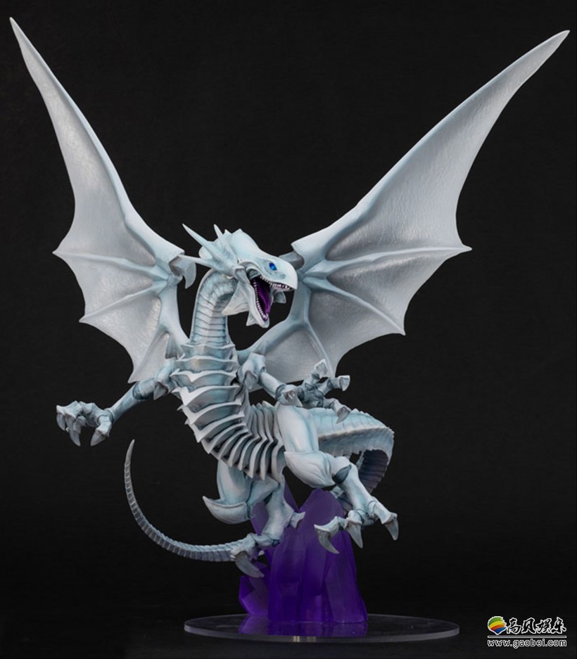 《游戏王》青眼白龙战斗姿态手办公开：完美的再现它被召唤时候的形象