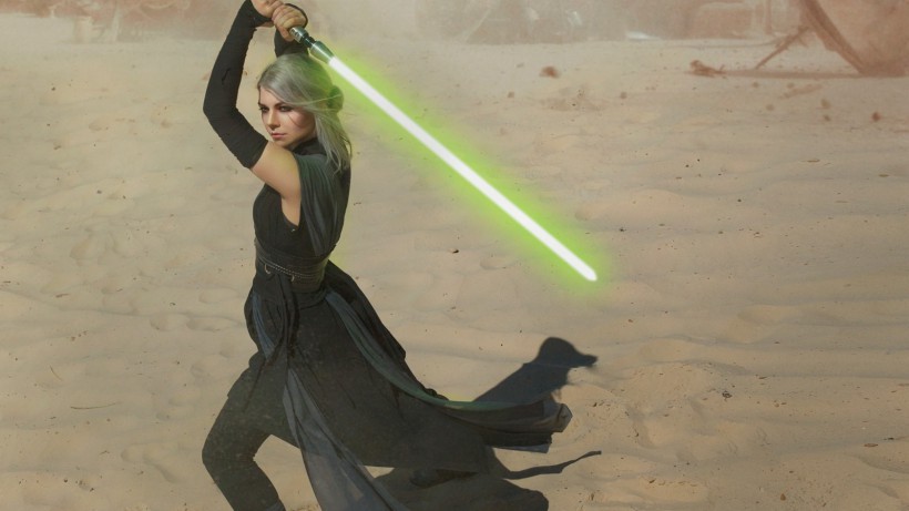 俄罗斯美女COSER《巫师3》希里COS作品：手持光剑变身美艳绝地武士