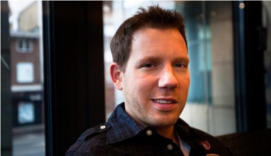 《战争机器》之父Cliff推特透露将迎来新事业：特别强调新工作与游戏无关