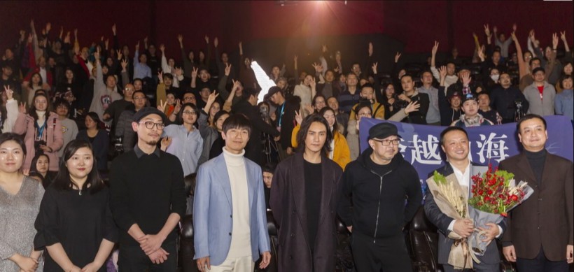 《四个春天》“春光与家”首映礼活动：主创团队现场分享背后温情时光