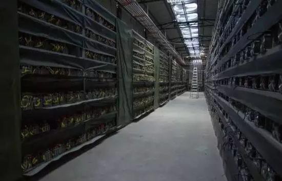哈尔滨榆树乡民泉村用电量飙升：检查后发现偷电供2000台矿机挖矿使用