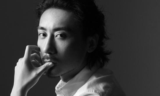 梁欢个人创作单曲《让人尴尬的跳舞音乐》：讲述一首歌有了自己的意识