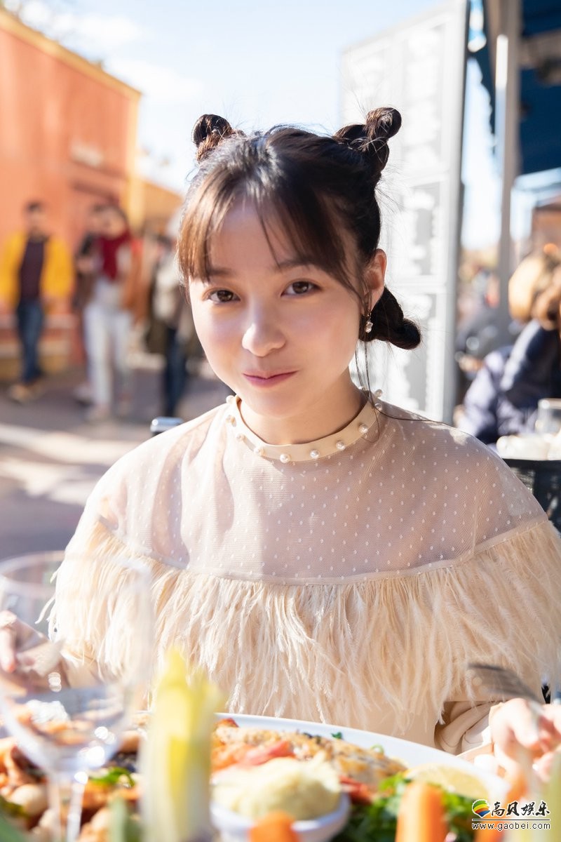 官推分享桥本环奈最新写真集美照：“千年偶像”女孩和女人气质碰撞感