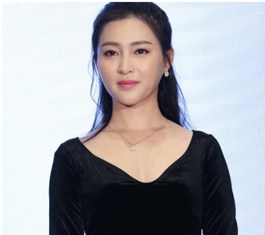 “最美潘金莲”甘婷婷颜值抗打：天生丽质的她应该是很多人的心中女神