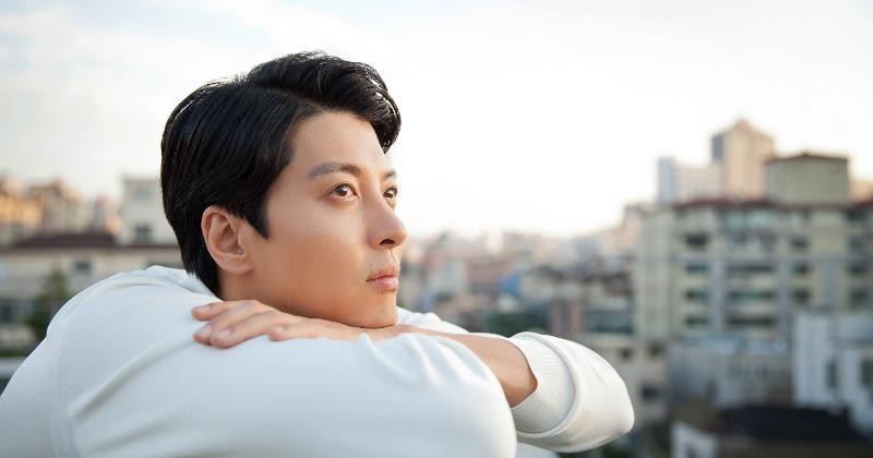 李东健又要回归小萤幕 这次要演出题材奇幻浪漫的新作品
