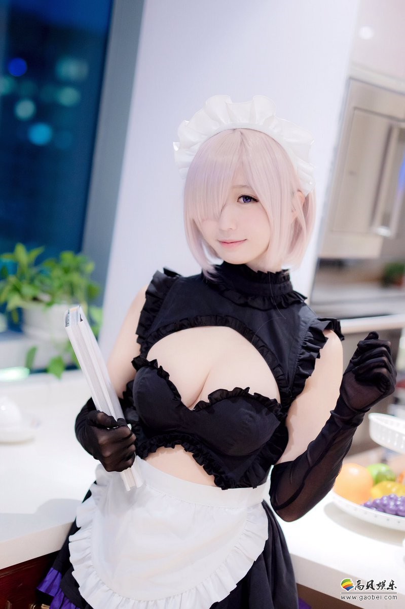 国内美少女yami新图更新：《FATE》系列玛修女仆装写真自拍＋生活照
