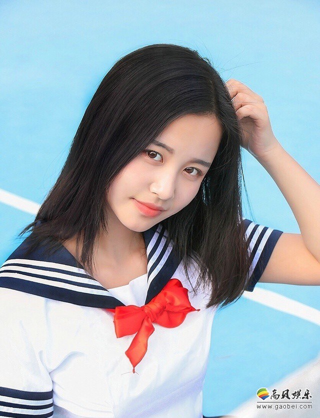 超可爱岛国日本女高中生网球场清纯写真：记录用作唤起人们对过去的追忆
