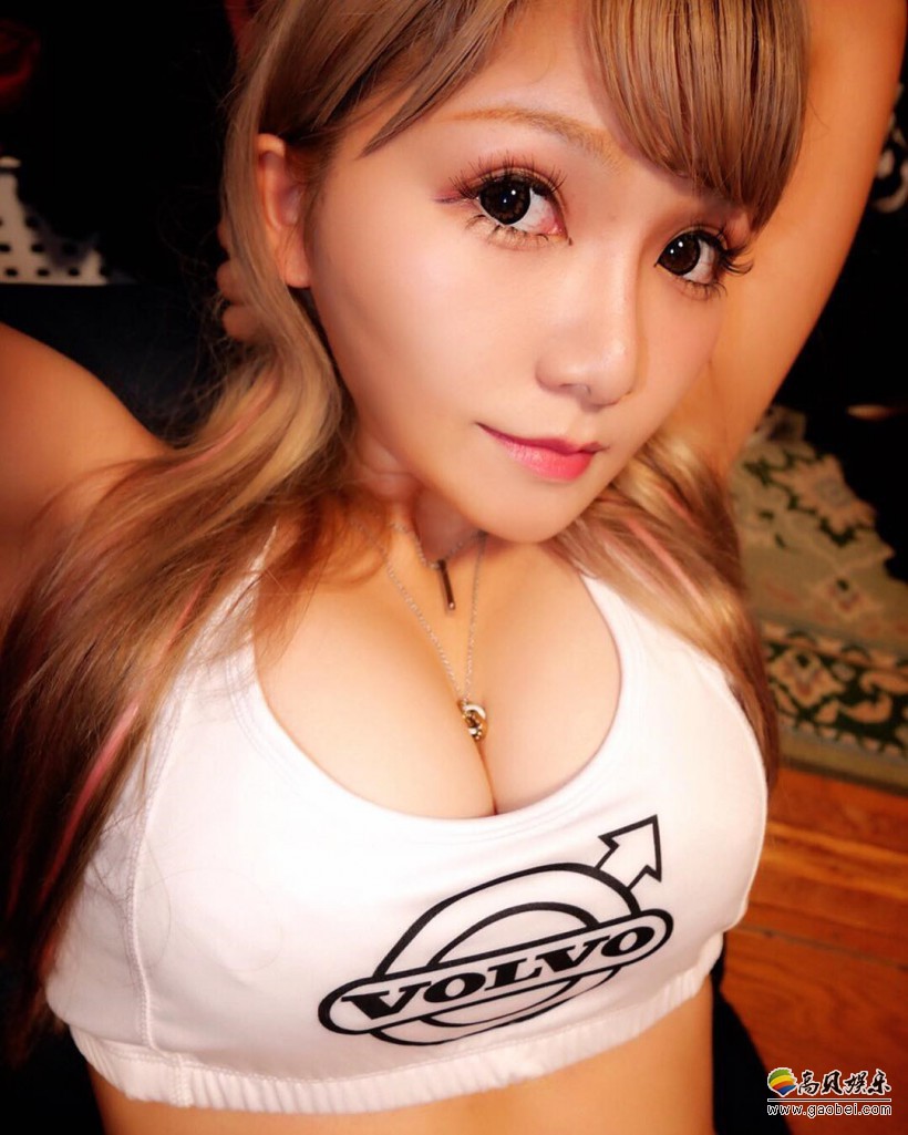 日本妹子重型卡车司机佐佐木梨乃：身材火辣美女！外表内涵相当厉害