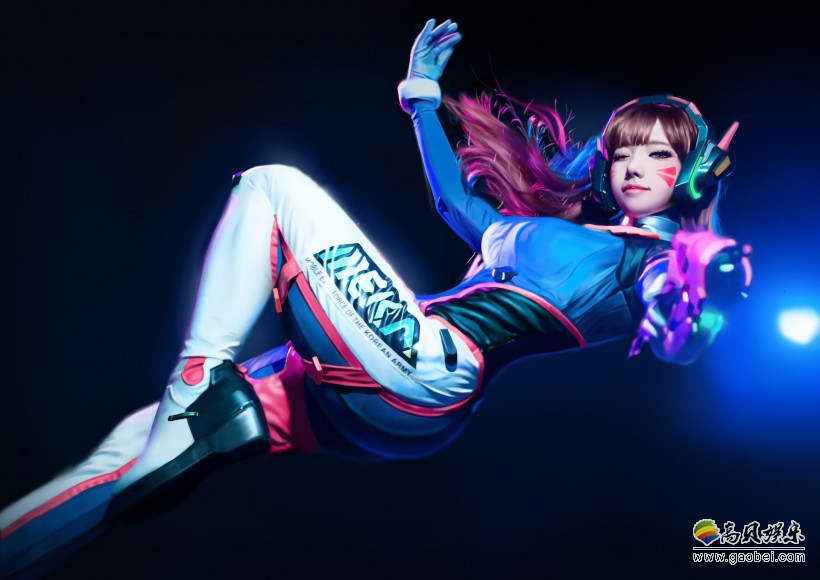 韩国2D艺术师新作品《守望先锋》D.Va：画面感很逼真，仿佛真人写真